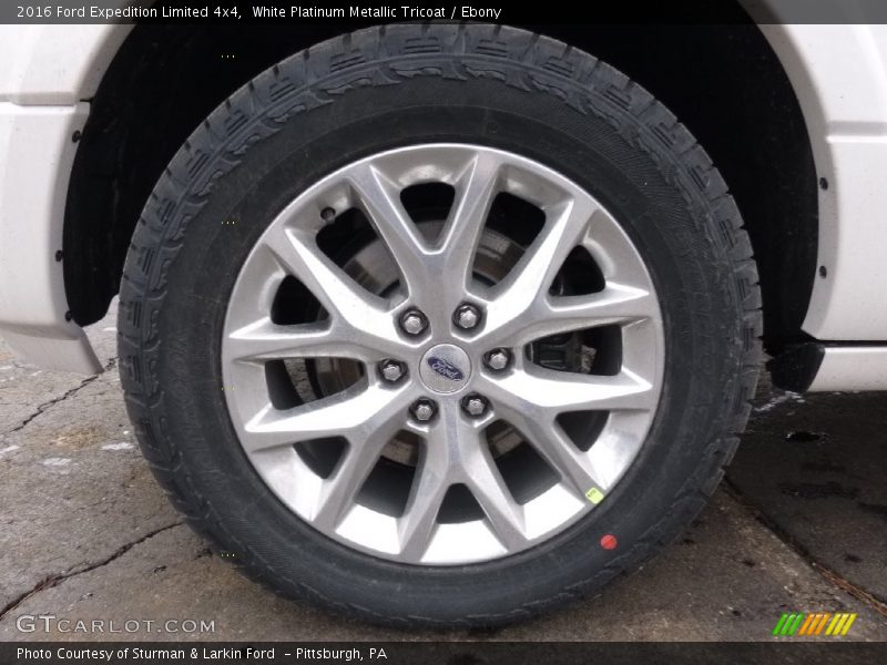 White Platinum Metallic Tricoat / Ebony 2016 Ford Expedition Limited 4x4