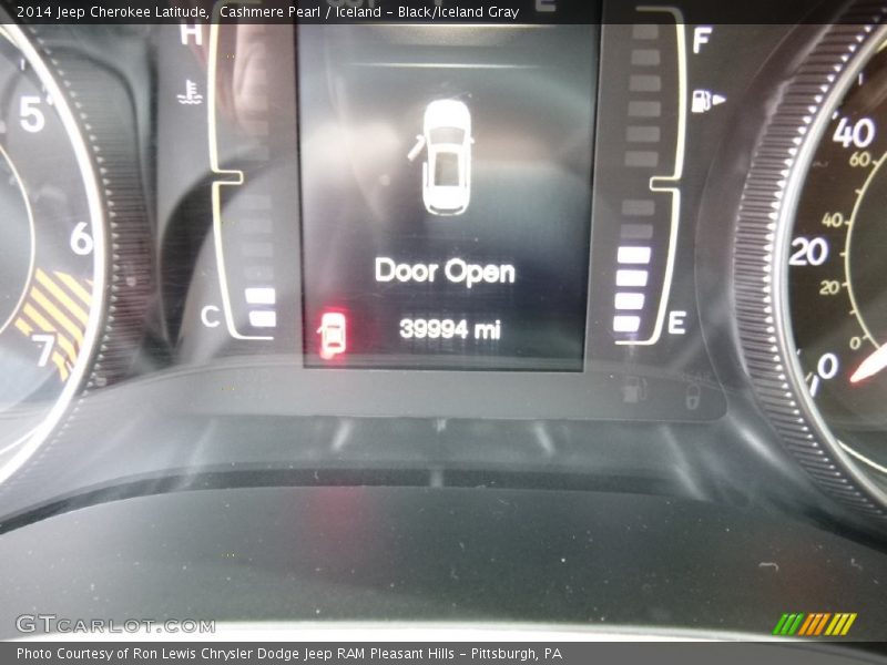 Cashmere Pearl / Iceland - Black/Iceland Gray 2014 Jeep Cherokee Latitude