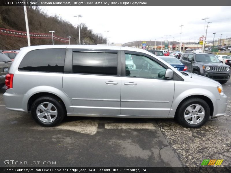Bright Silver Metallic / Black/Light Graystone 2011 Dodge Grand Caravan Mainstreet