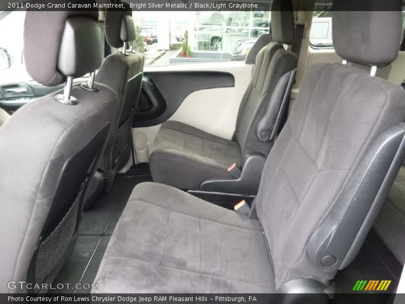 Bright Silver Metallic / Black/Light Graystone 2011 Dodge Grand Caravan Mainstreet