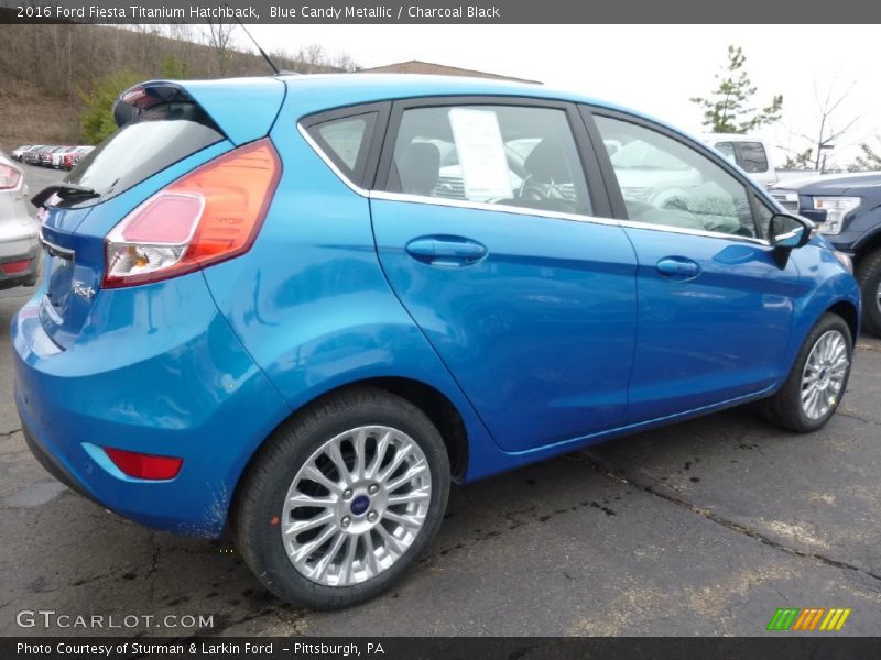 Blue Candy Metallic / Charcoal Black 2016 Ford Fiesta Titanium Hatchback