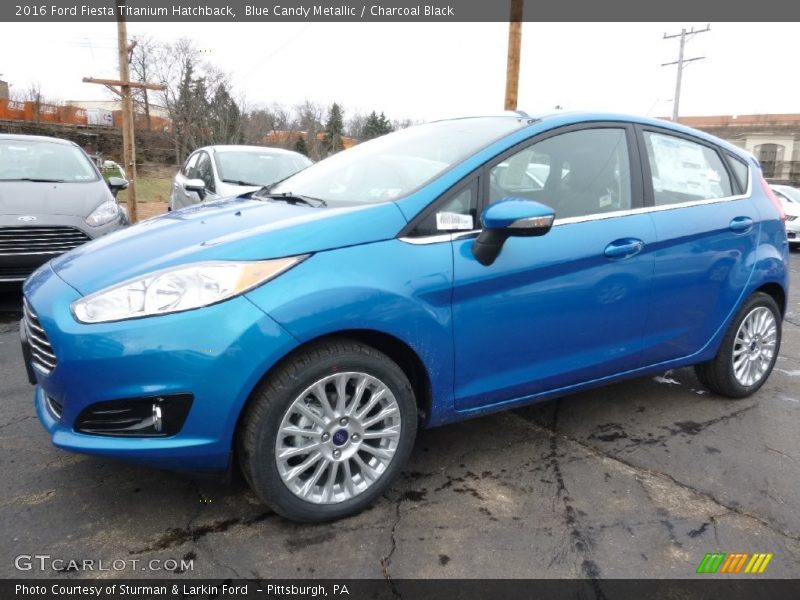 Blue Candy Metallic / Charcoal Black 2016 Ford Fiesta Titanium Hatchback