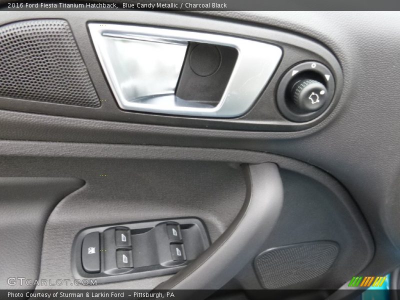 Blue Candy Metallic / Charcoal Black 2016 Ford Fiesta Titanium Hatchback