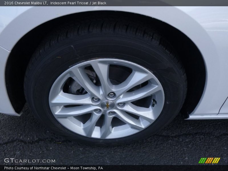 Iridescent Pearl Tricoat / Jet Black 2016 Chevrolet Malibu LT