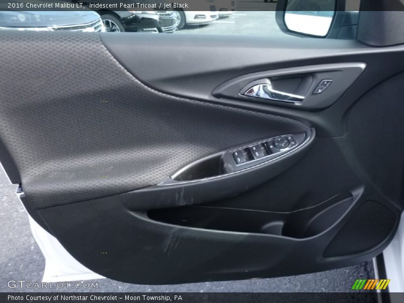 Iridescent Pearl Tricoat / Jet Black 2016 Chevrolet Malibu LT
