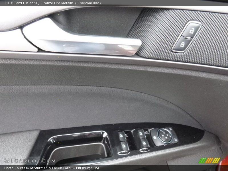 Bronze Fire Metallic / Charcoal Black 2016 Ford Fusion SE