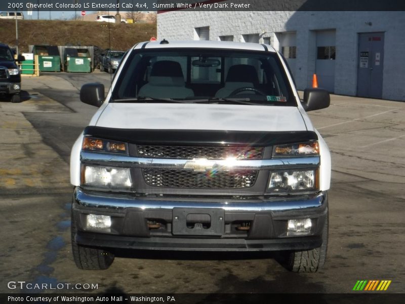 Summit White / Very Dark Pewter 2005 Chevrolet Colorado LS Extended Cab 4x4