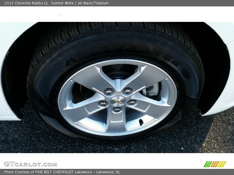 Summit White / Jet Black/Titanium 2013 Chevrolet Malibu LS