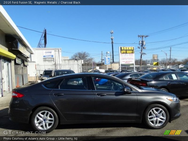 Magnetic Metallic / Charcoal Black 2016 Ford Fusion SE