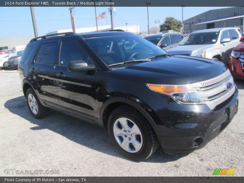 Tuxedo Black / Medium Light Stone 2014 Ford Explorer FWD