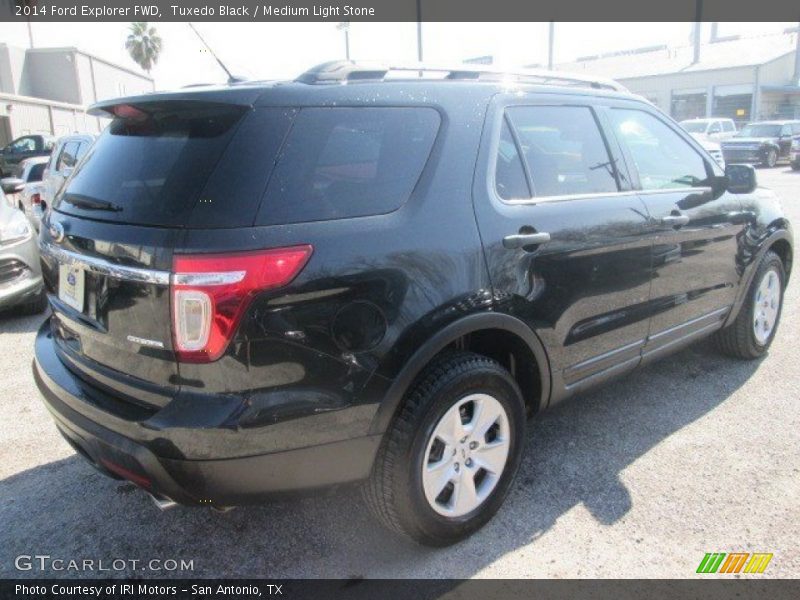 Tuxedo Black / Medium Light Stone 2014 Ford Explorer FWD