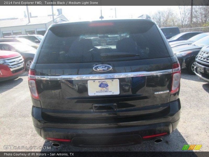 Tuxedo Black / Medium Light Stone 2014 Ford Explorer FWD