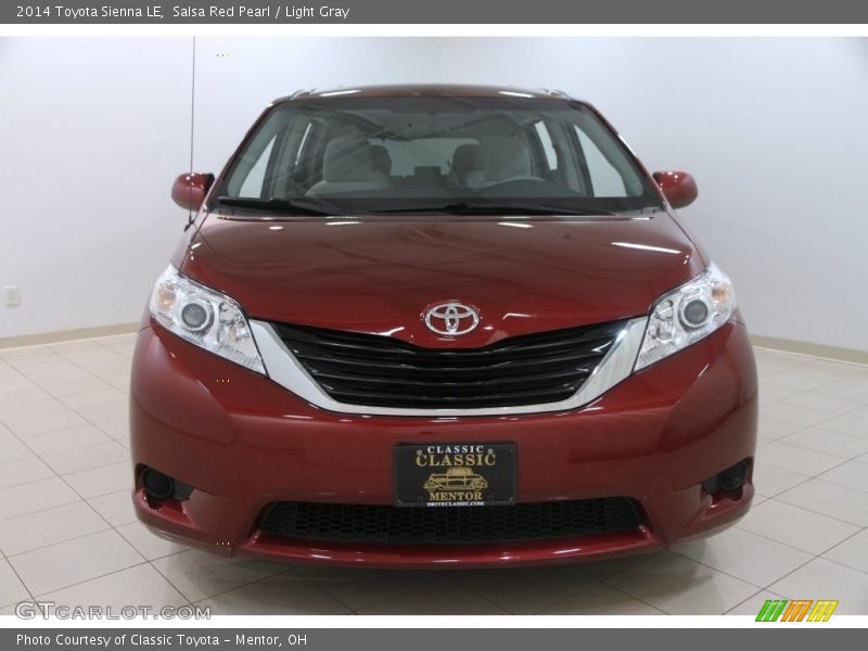 Salsa Red Pearl / Light Gray 2014 Toyota Sienna LE