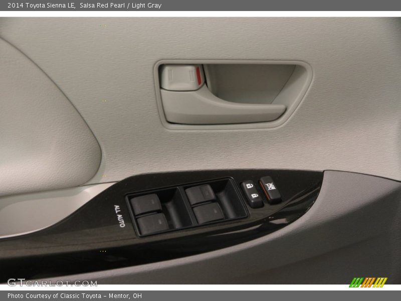 Salsa Red Pearl / Light Gray 2014 Toyota Sienna LE