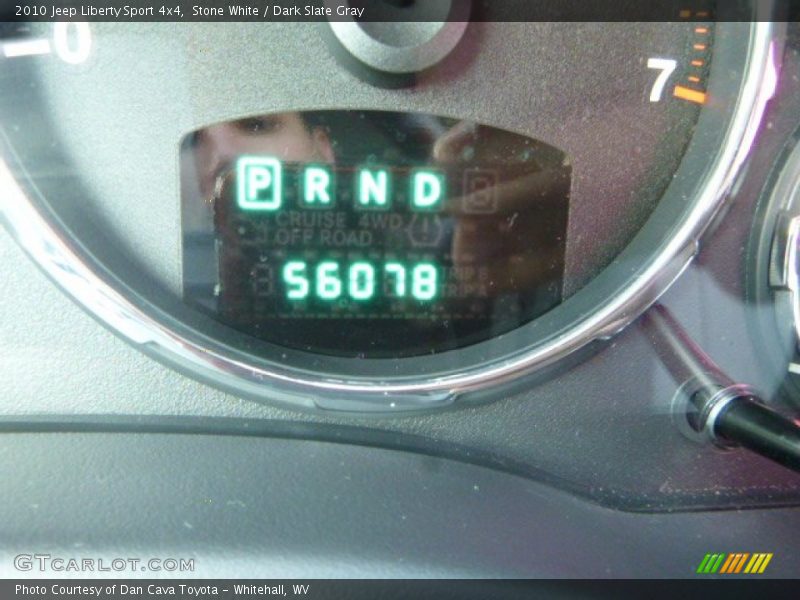 Stone White / Dark Slate Gray 2010 Jeep Liberty Sport 4x4