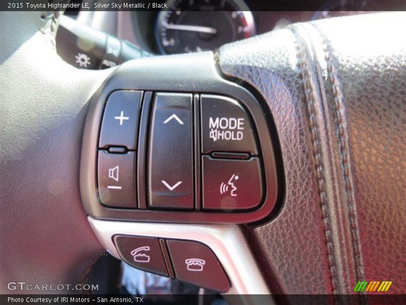Silver Sky Metallic / Black 2015 Toyota Highlander LE