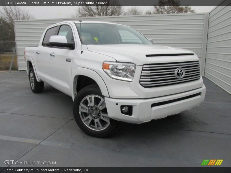 Super White / Black 2016 Toyota Tundra Platinum CrewMax