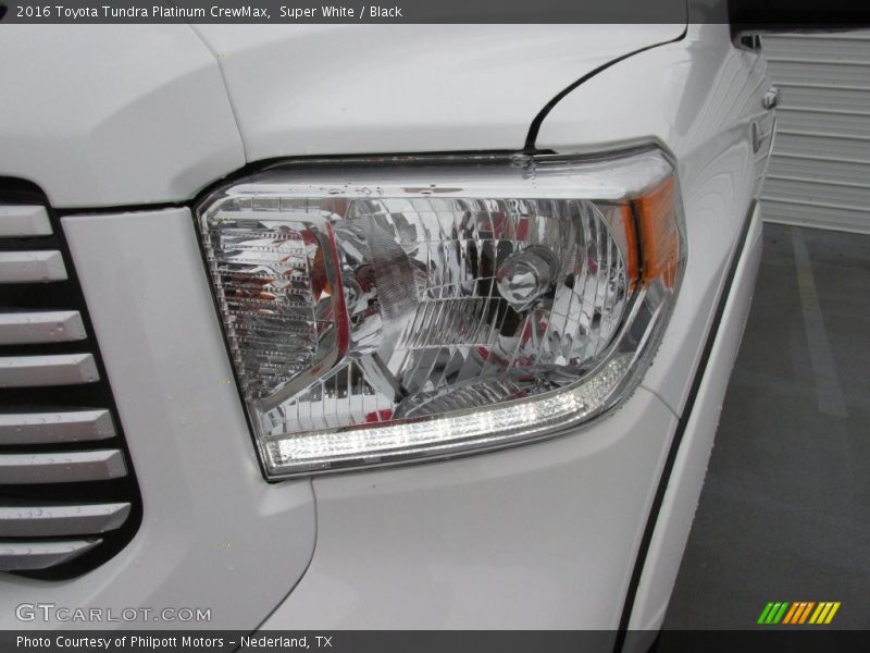 Super White / Black 2016 Toyota Tundra Platinum CrewMax