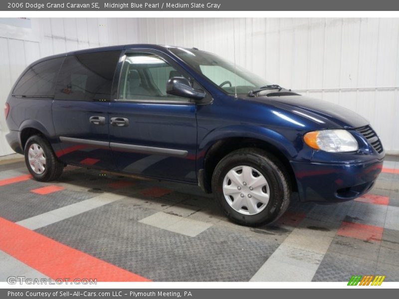 Midnight Blue Pearl / Medium Slate Gray 2006 Dodge Grand Caravan SE