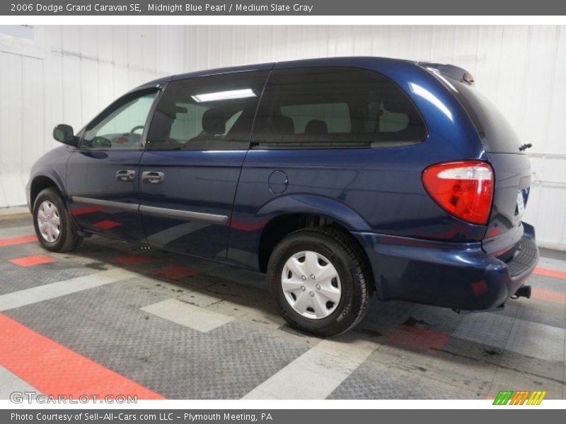 Midnight Blue Pearl / Medium Slate Gray 2006 Dodge Grand Caravan SE