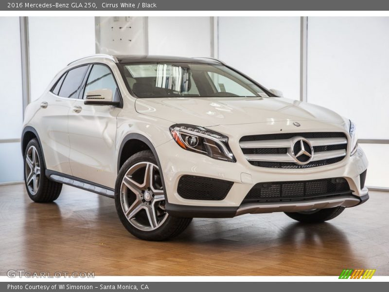 Cirrus White / Black 2016 Mercedes-Benz GLA 250