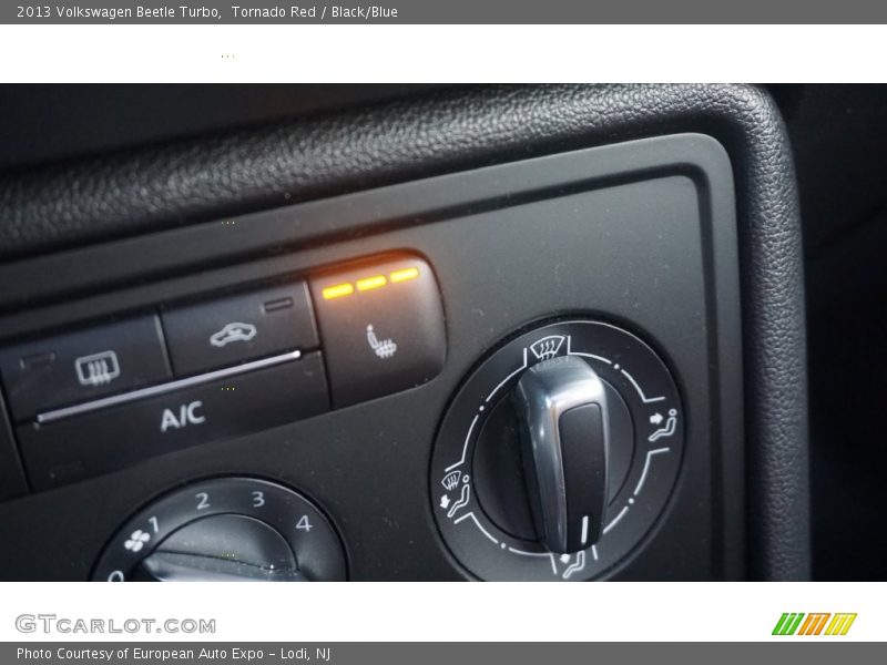 Tornado Red / Black/Blue 2013 Volkswagen Beetle Turbo