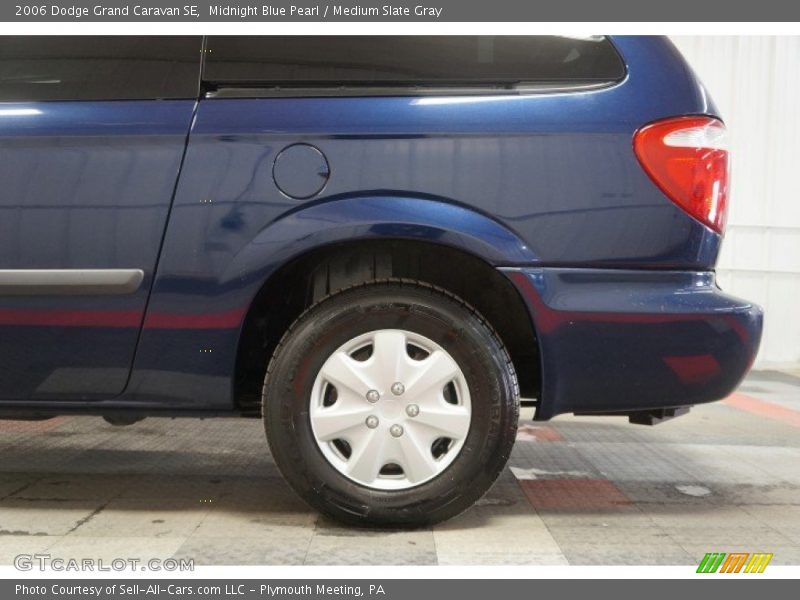 Midnight Blue Pearl / Medium Slate Gray 2006 Dodge Grand Caravan SE