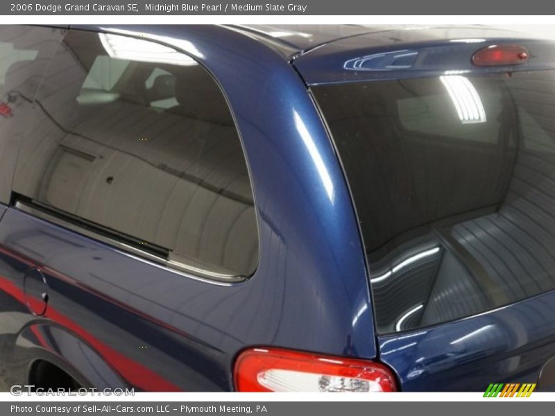 Midnight Blue Pearl / Medium Slate Gray 2006 Dodge Grand Caravan SE