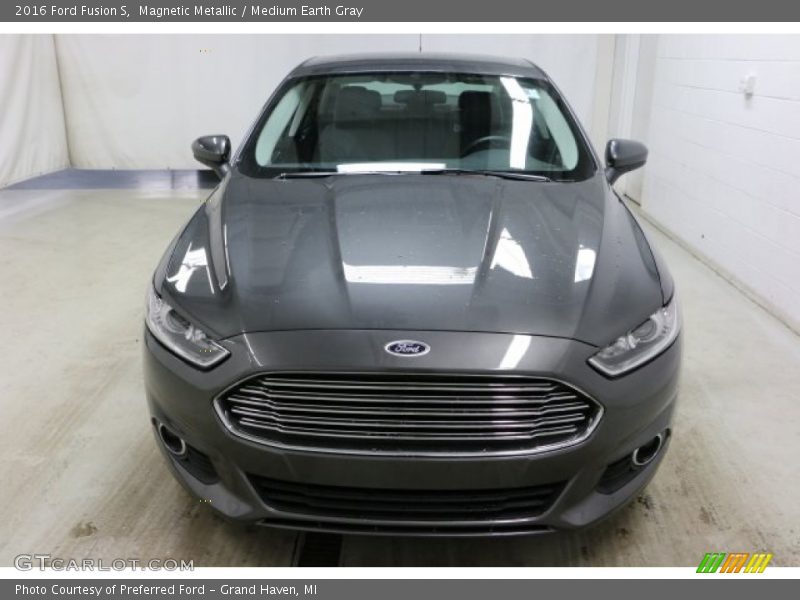Magnetic Metallic / Medium Earth Gray 2016 Ford Fusion S