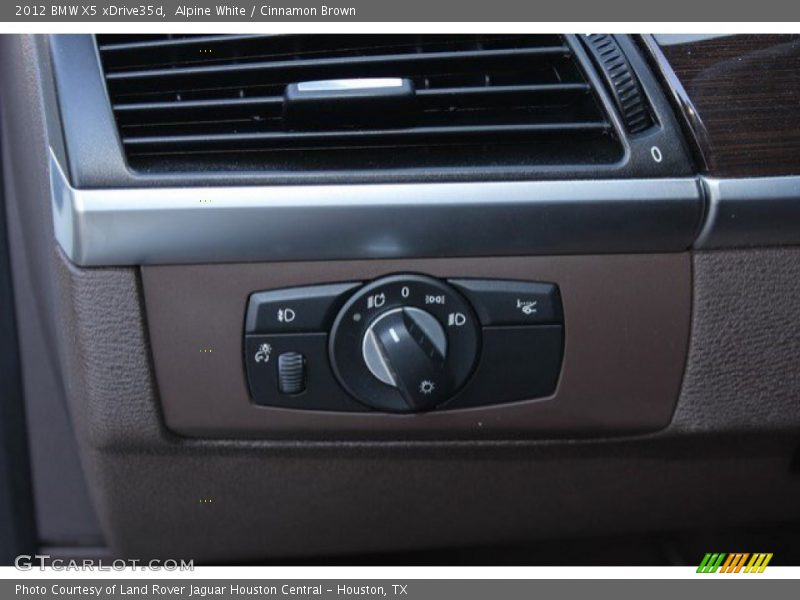 Alpine White / Cinnamon Brown 2012 BMW X5 xDrive35d