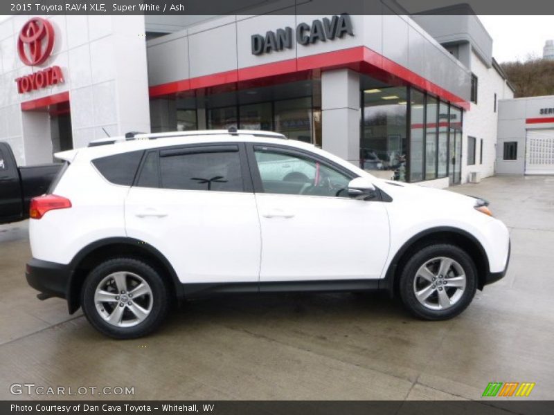 Super White / Ash 2015 Toyota RAV4 XLE
