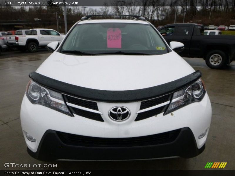 Super White / Ash 2015 Toyota RAV4 XLE