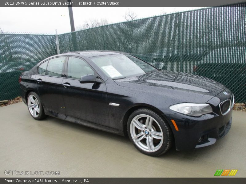 Jet Black / Oyster/Black 2013 BMW 5 Series 535i xDrive Sedan