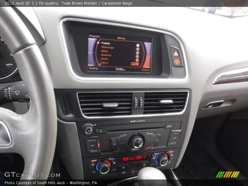 Teak Brown Metallic / Cardamom Beige 2012 Audi Q5 3.2 FSI quattro