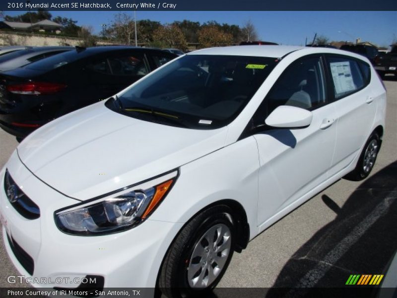Century White / Gray 2016 Hyundai Accent SE Hatchback