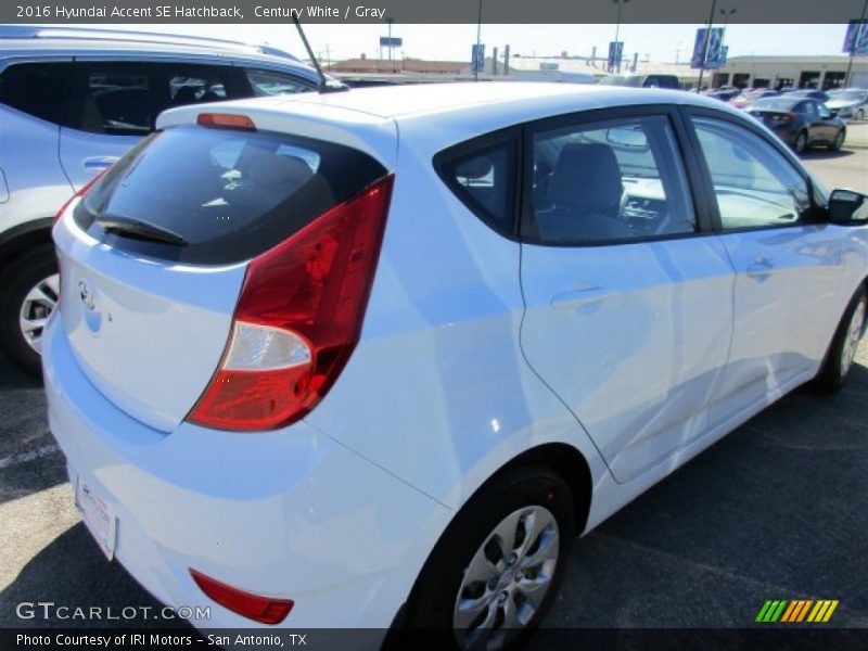 Century White / Gray 2016 Hyundai Accent SE Hatchback