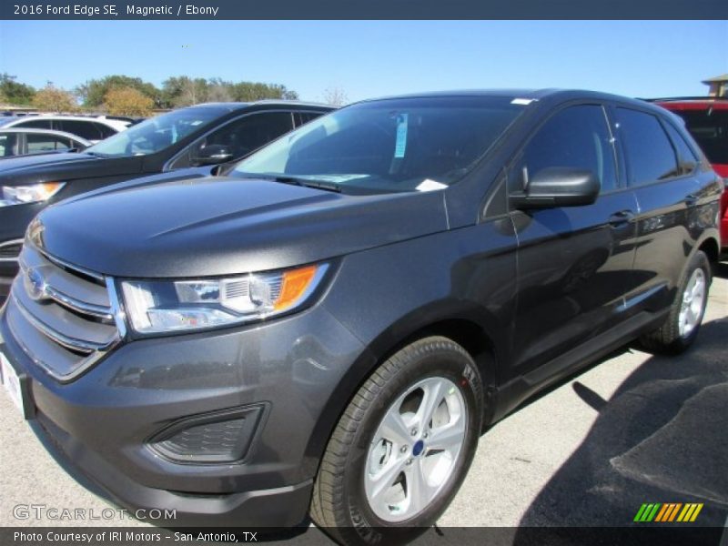 Magnetic / Ebony 2016 Ford Edge SE