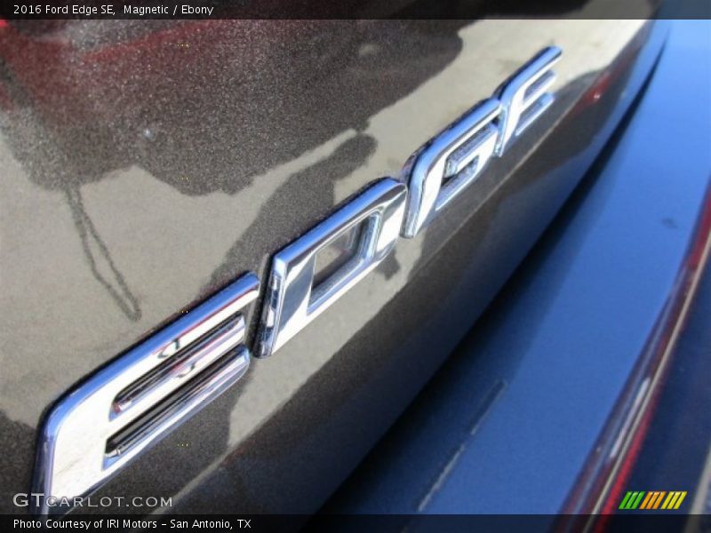 Magnetic / Ebony 2016 Ford Edge SE