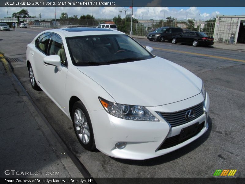 Starfire White Pearl / Parchment 2013 Lexus ES 300h Hybrid