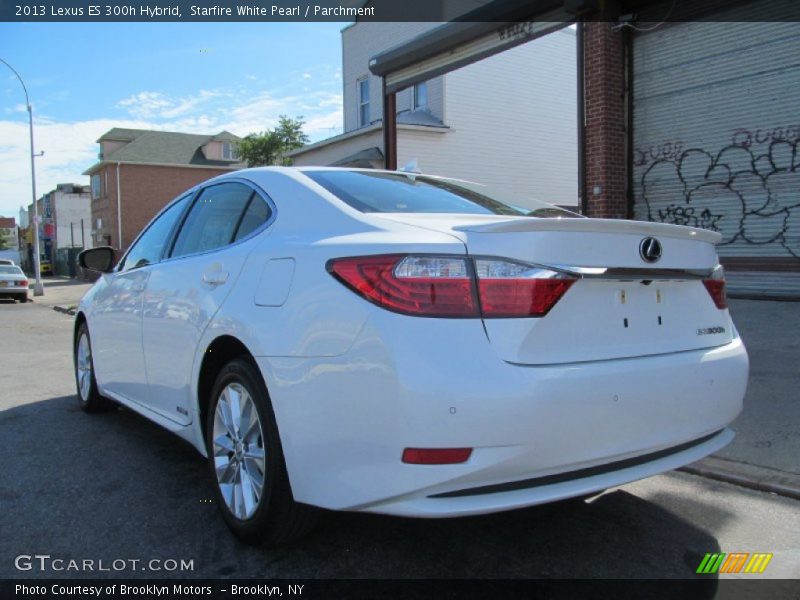 Starfire White Pearl / Parchment 2013 Lexus ES 300h Hybrid