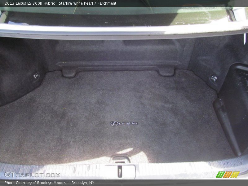 Starfire White Pearl / Parchment 2013 Lexus ES 300h Hybrid