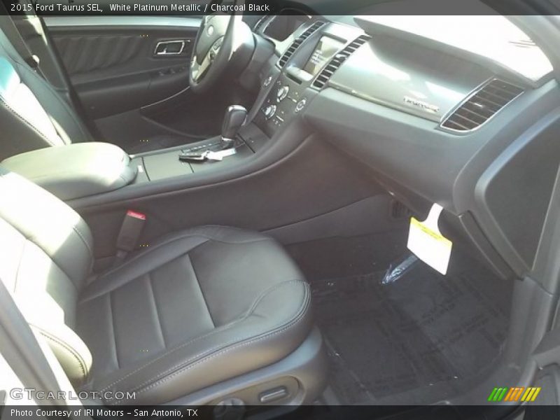 White Platinum Metallic / Charcoal Black 2015 Ford Taurus SEL
