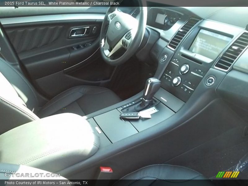 White Platinum Metallic / Charcoal Black 2015 Ford Taurus SEL