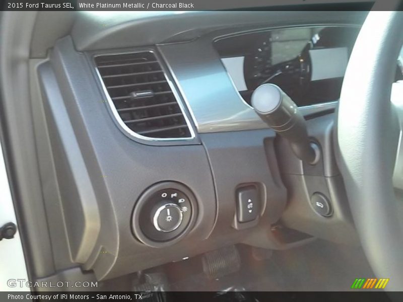 White Platinum Metallic / Charcoal Black 2015 Ford Taurus SEL