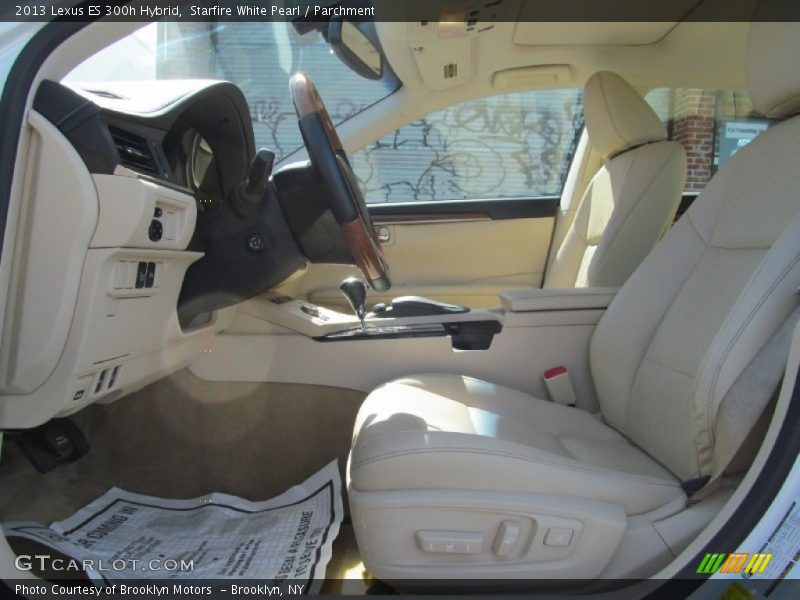 Starfire White Pearl / Parchment 2013 Lexus ES 300h Hybrid