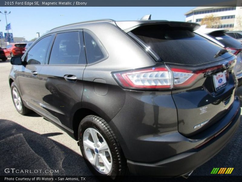 Magnetic Metallic / Ebony 2015 Ford Edge SE