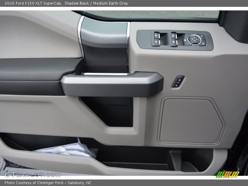 Shadow Black / Medium Earth Gray 2016 Ford F150 XLT SuperCab