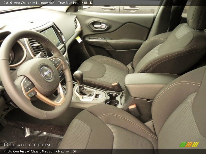 True Blue Pearl / Black 2016 Jeep Cherokee Latitude 4x4