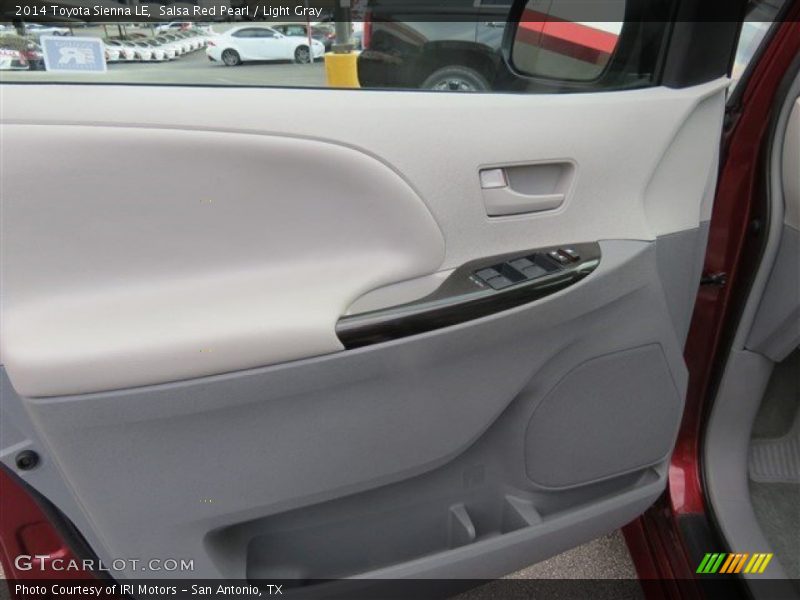 Salsa Red Pearl / Light Gray 2014 Toyota Sienna LE