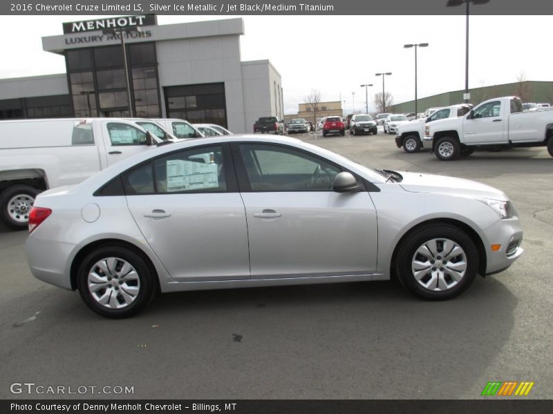 Silver Ice Metallic / Jet Black/Medium Titanium 2016 Chevrolet Cruze Limited LS